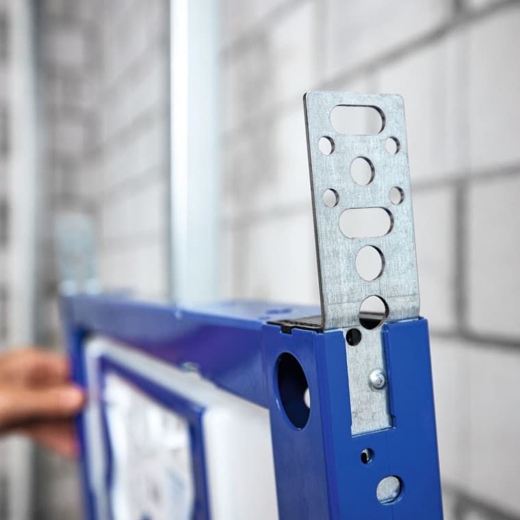 Ayarlanabilir yan bağlantı kulakları Ayarlanabilir yan bağlantı kulakları