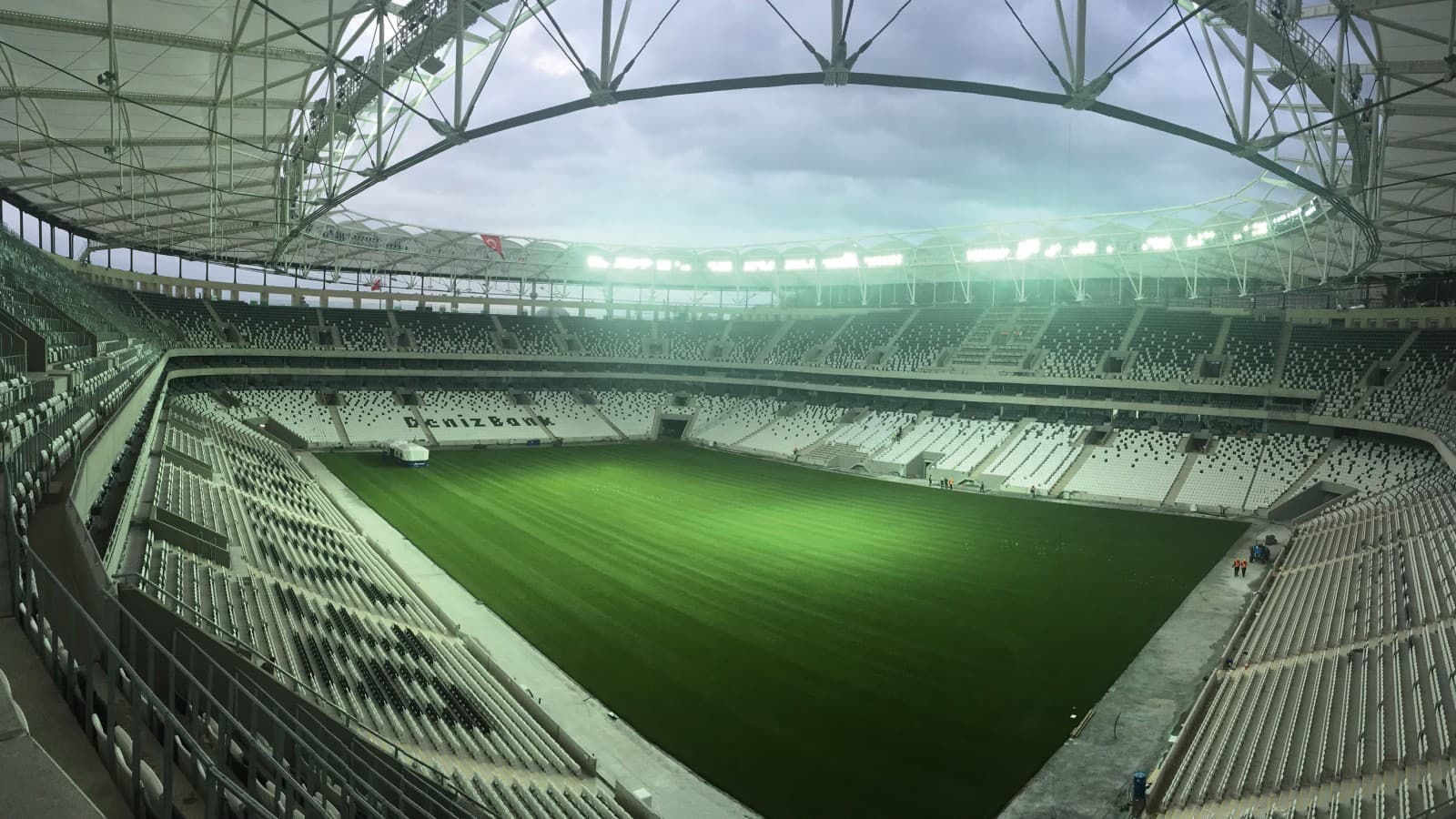 Vodafone Arena, İstanbul (TR) (© Kaan Verdioglu) Vodafone Arena, İstanbul (TR) (© Kaan Verdioglu)